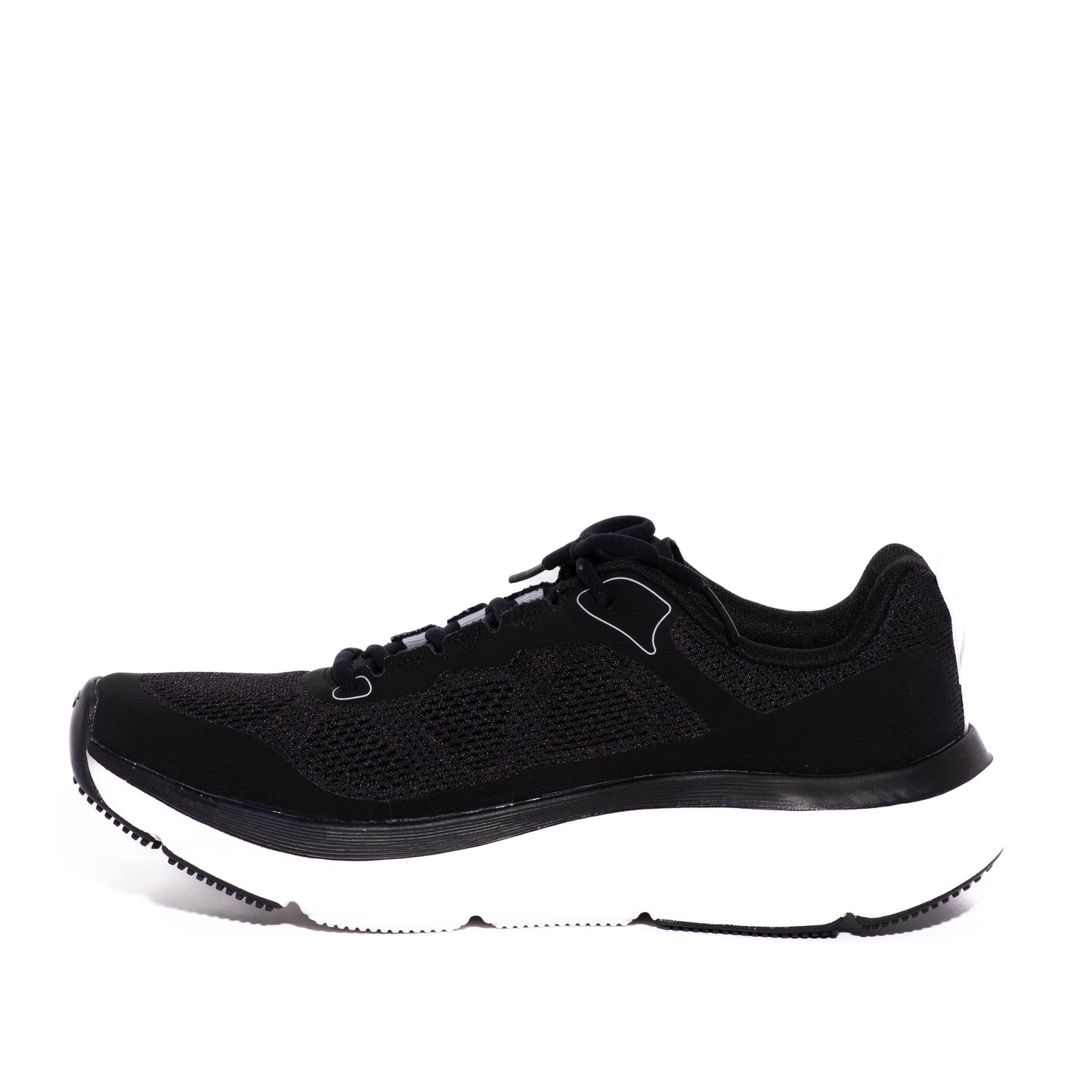 Skechers Max Cushioning Delta Black/White