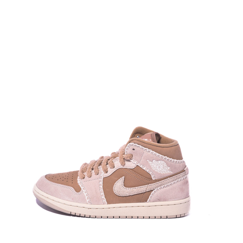 Tenis Nike Wmns Air Jordan 1 Mid Se