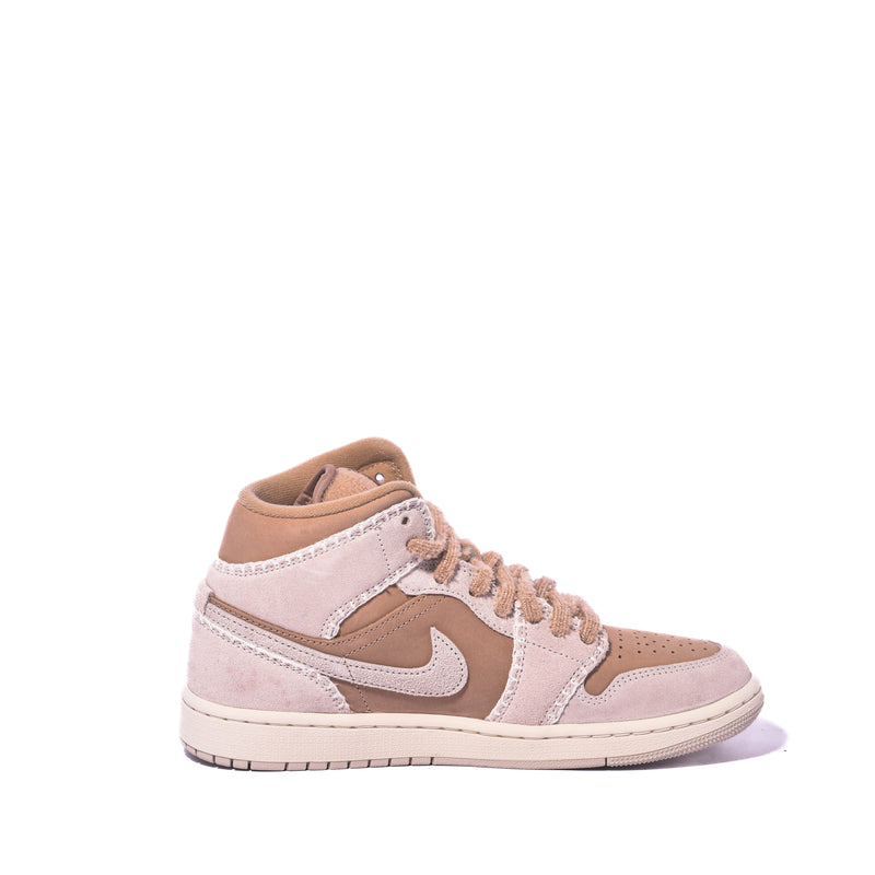 Tenis Nike Wmns Air Jordan 1 Mid Se
