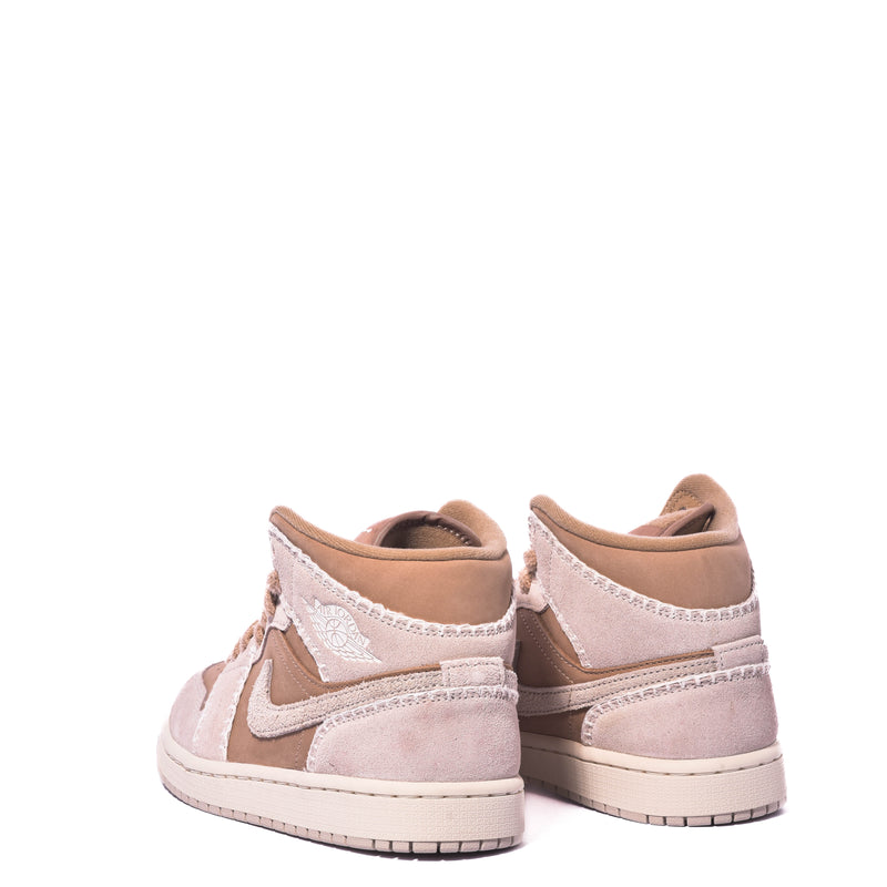 Tenis Nike Wmns Air Jordan 1 Mid Se