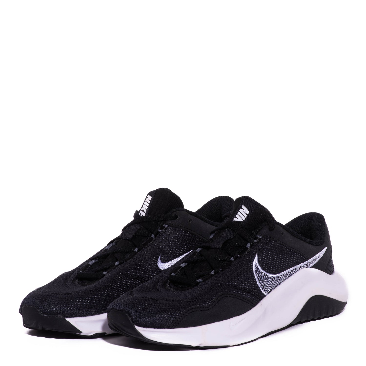 Tenis Nike M Legend Essential 3 NN