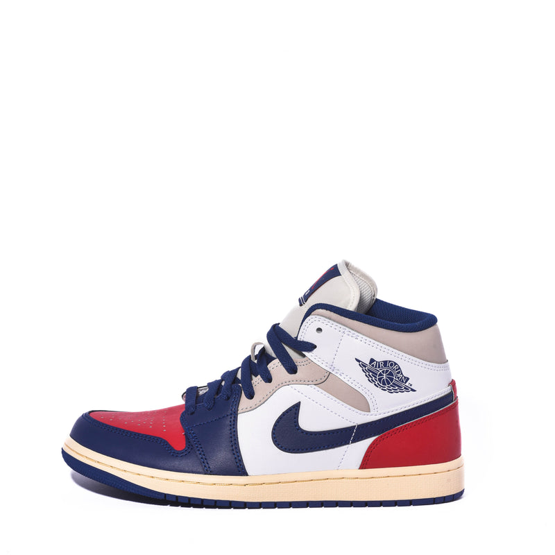 Tenis Nike Air Jordan 1 Mid