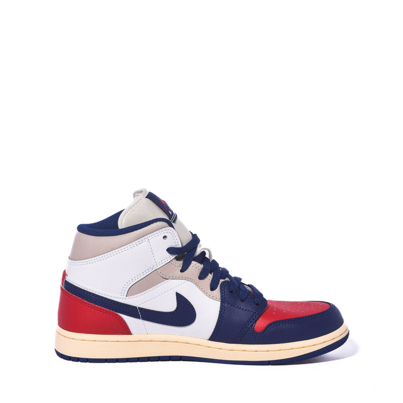Tenis Nike Air Jordan 1 Mid