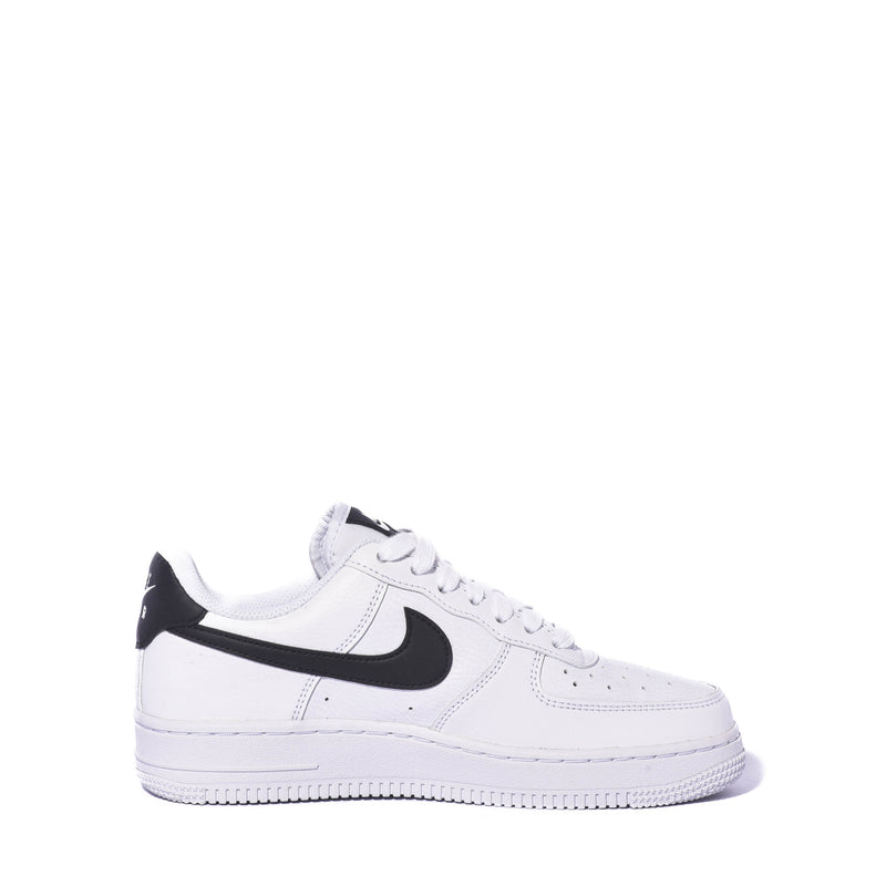 Tenis Nike Wmns Air Force 1 07